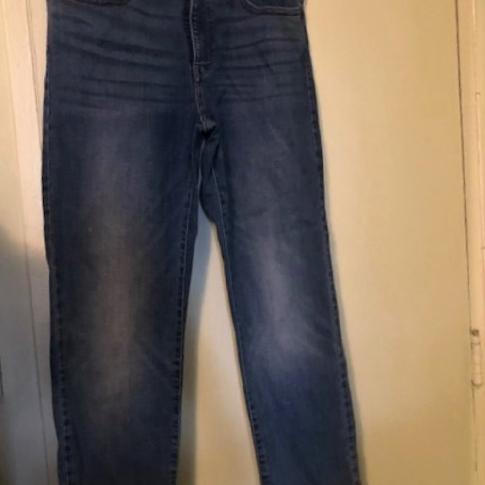 Women's Levi's Shaping Straight 314 Jeans